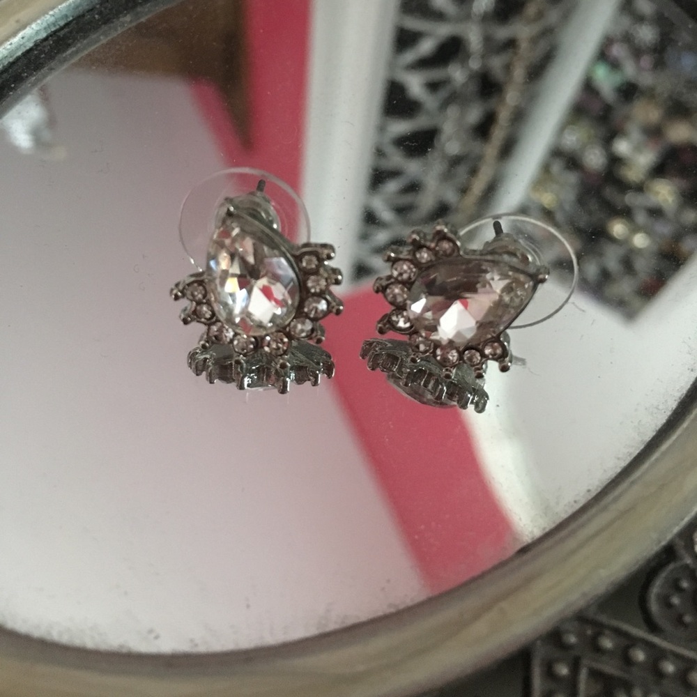 Silver teardrop Charming Charlie's earrings