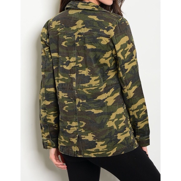 ❗️CLEARANCE❗️Camouflage Utility Cargo Jacket S M L - Picture 3 of 3