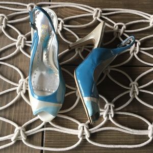 BCBG blue and white strappy heel