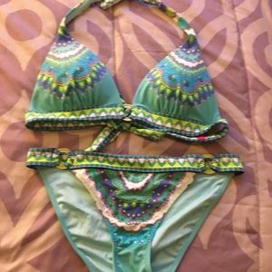 Matching bathing suit top & bottom
