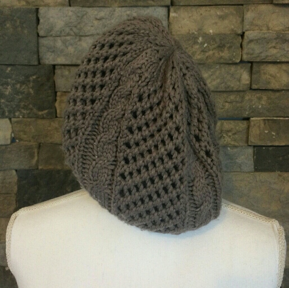 Gray knit hat