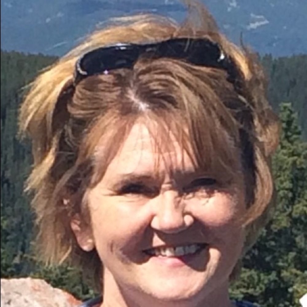 Meet your Posher, Iva