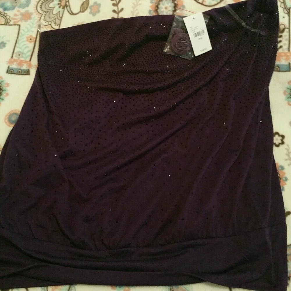 Purple strapless tube style layering blouse