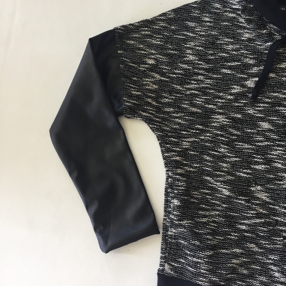 NWOT Victoria’s Secret jacket S - Picture 4 of 8