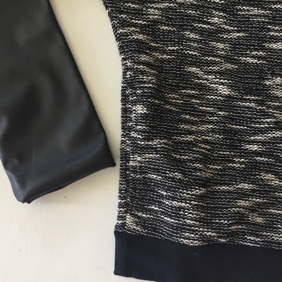 NWOT Victoria’s Secret jacket S - Picture 5 of 8