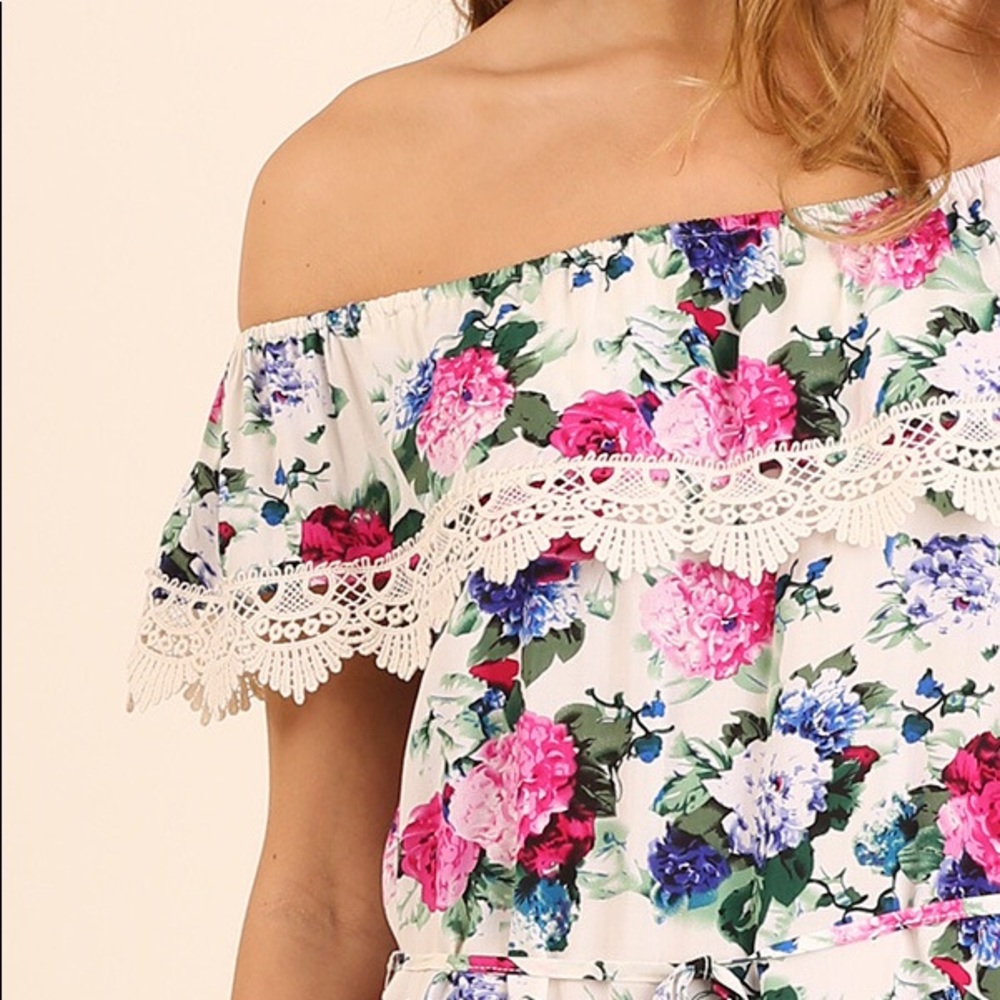 ROMANTIC LACE FLORAL DRESS