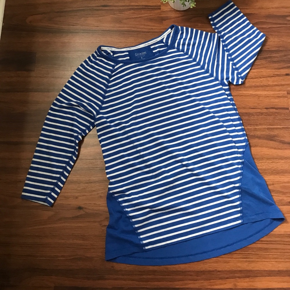 EUC Calvin Klein performance quick dry top