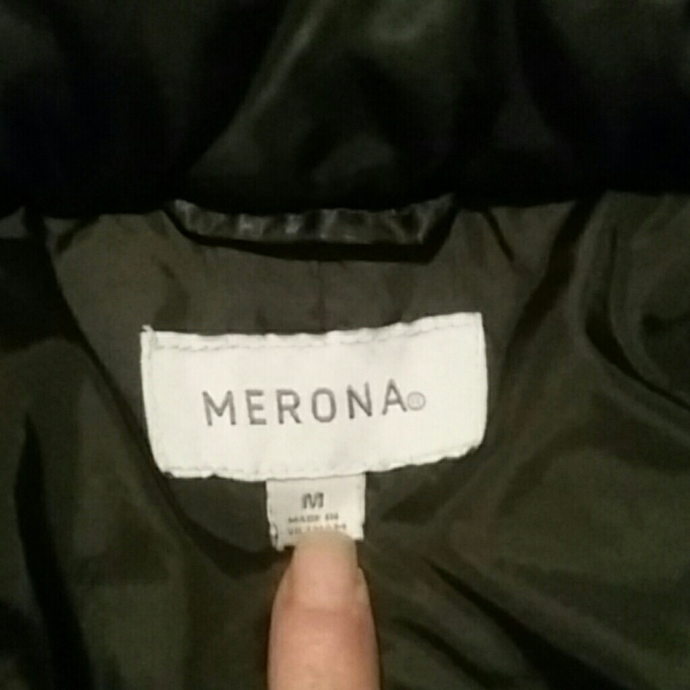 W puffy jacket π - Picture 2 of 3