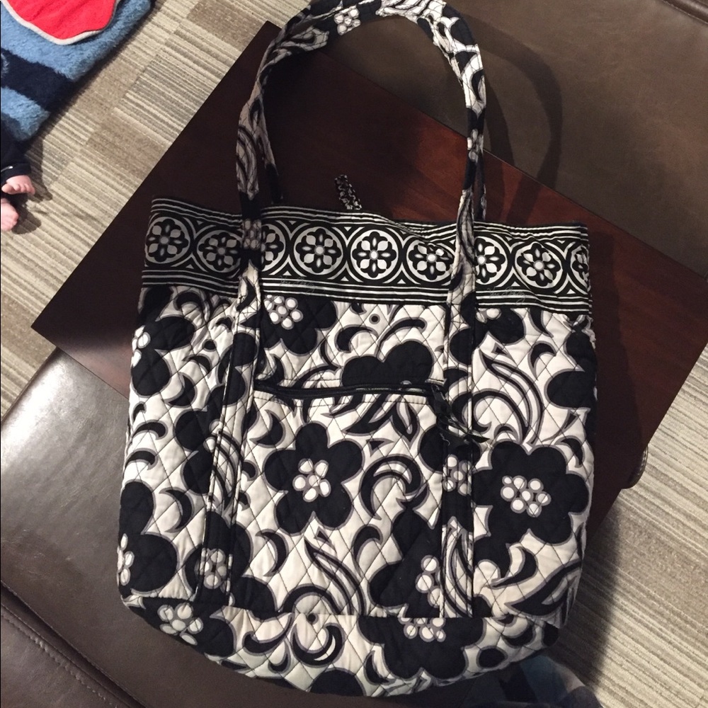 Vera Bradley 14 x16 bag
