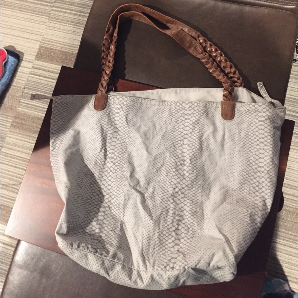 Cloth tote bag