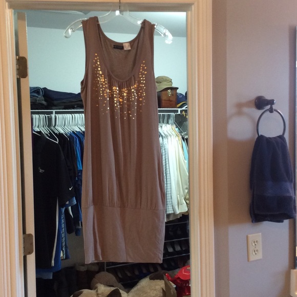 Dress - Picture 1 of 1