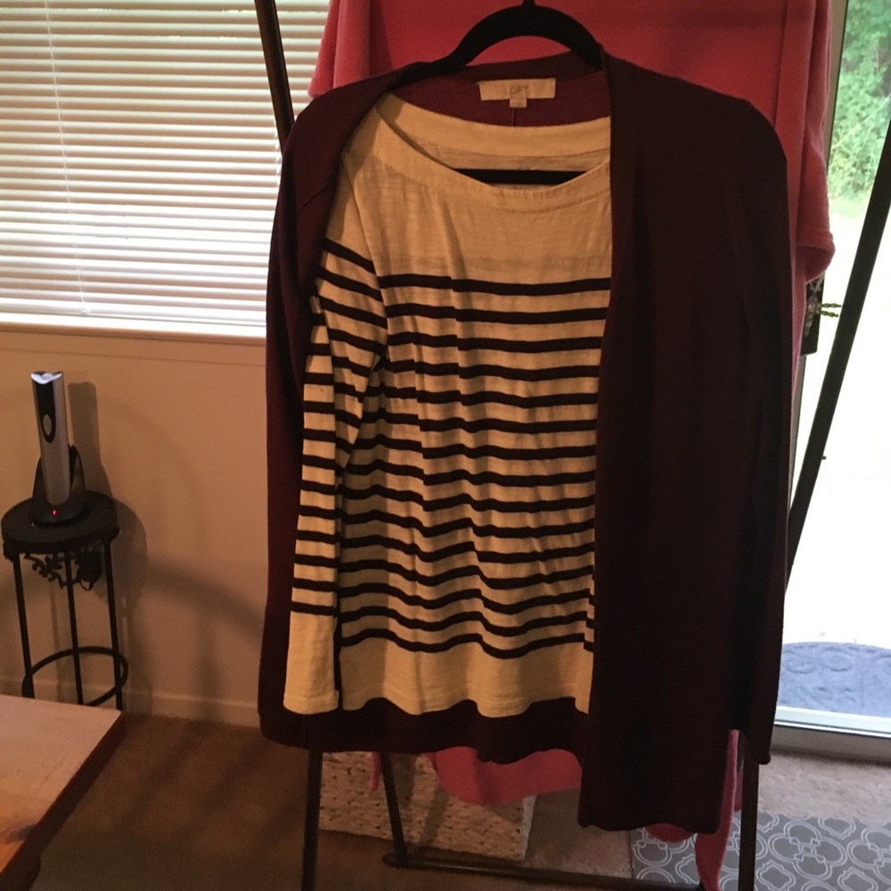 Loft look no sleeve shit and sweater