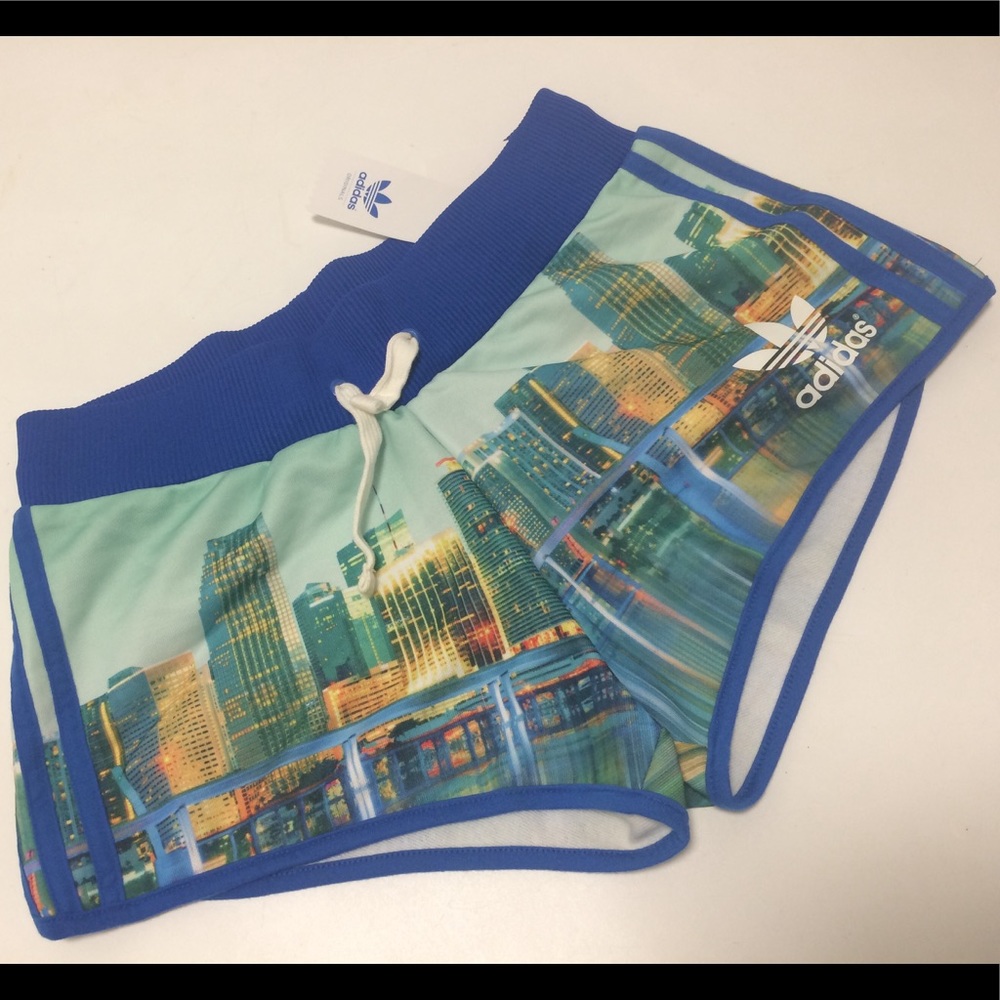 NWT Adidas Originals Miami cityscape shorts M
