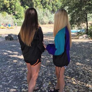 Meet your Posher, Caitlin