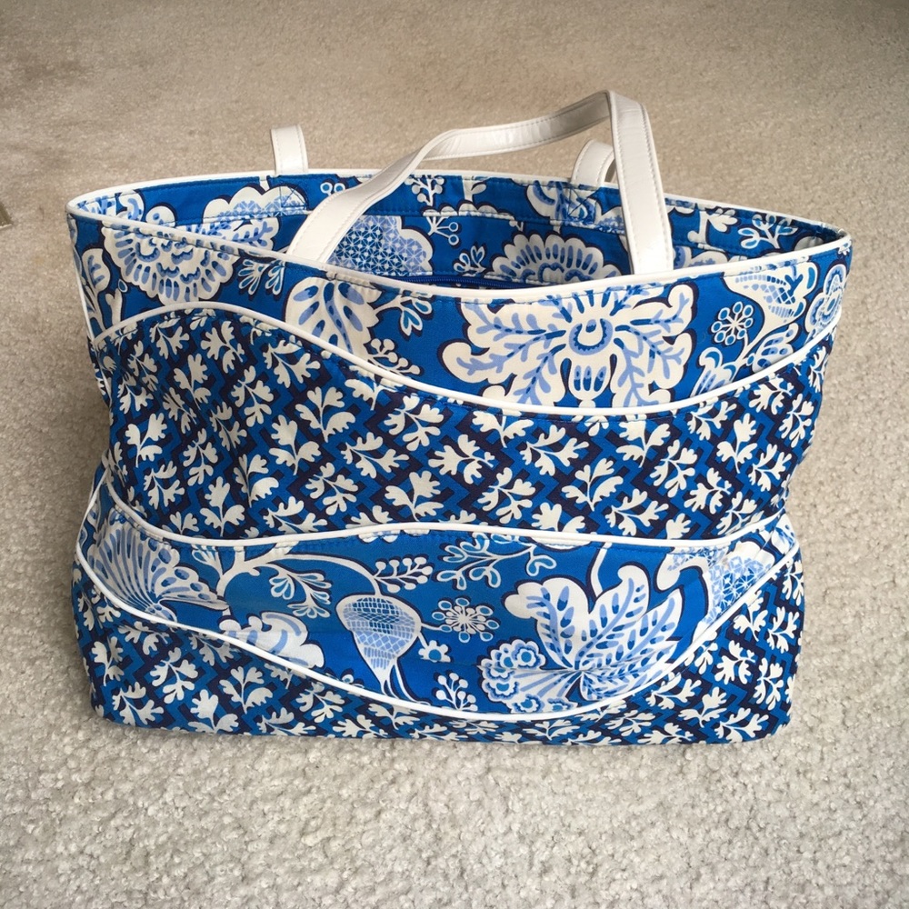 Vera Bradley Tote
