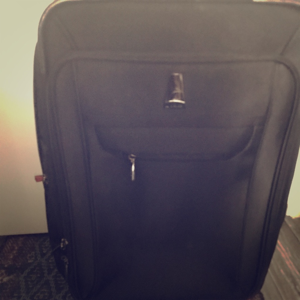Delsey Carryon Suitcase
