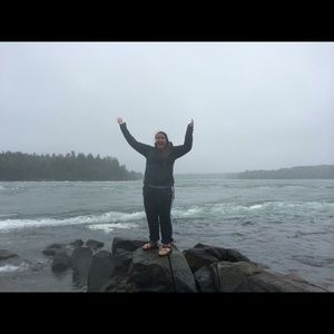 Meet your Posher, Megan