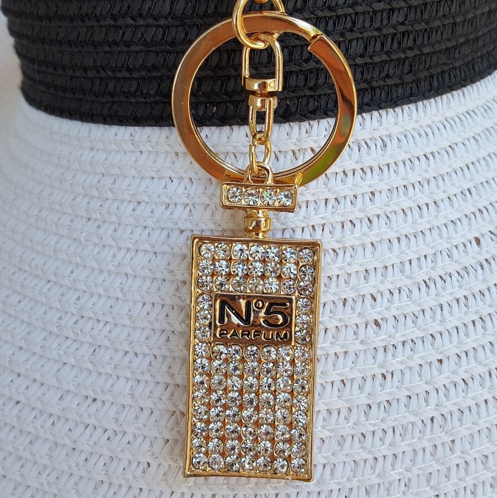 No.5 Perfume Rhinestone Keychain - Picture 3 of 4