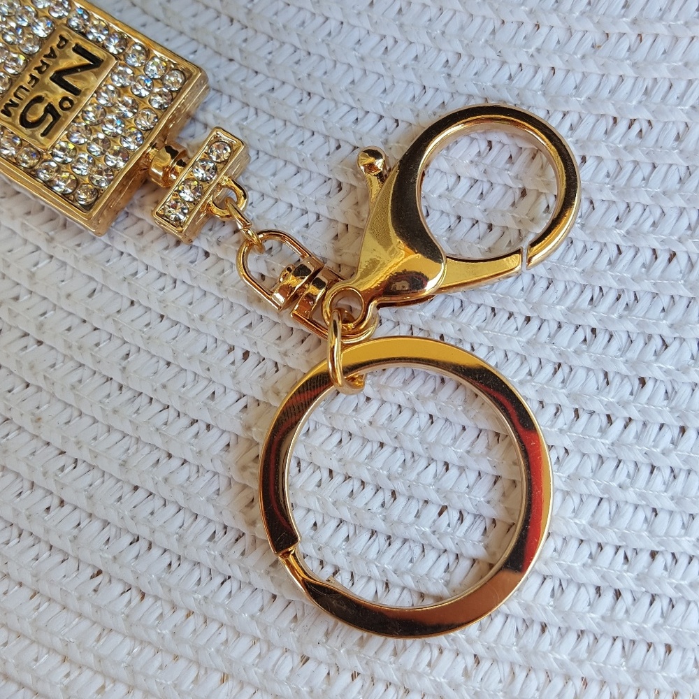 No.5 Perfume Rhinestone Keychain - Picture 4 of 4