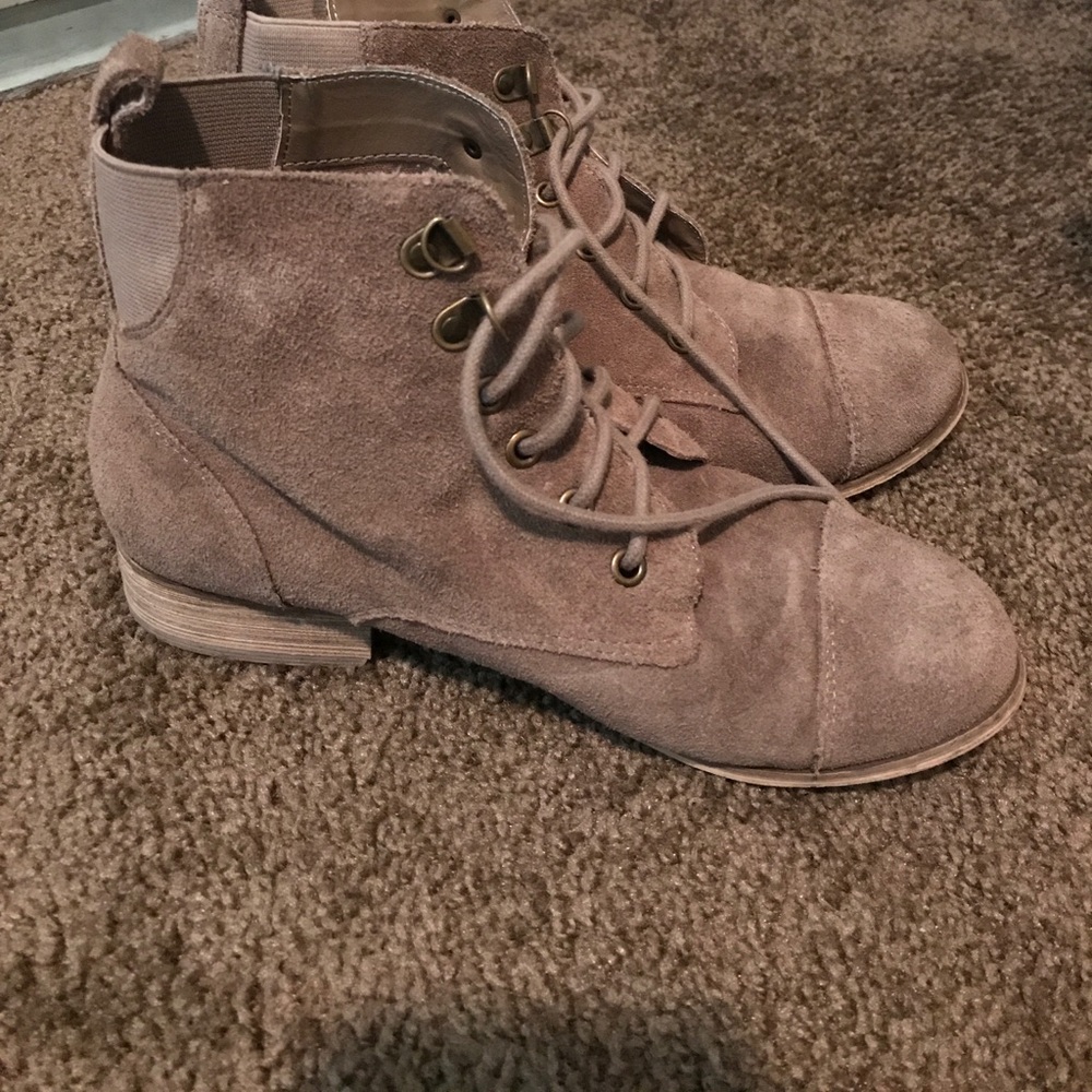 Sold Nude leather boots BDG