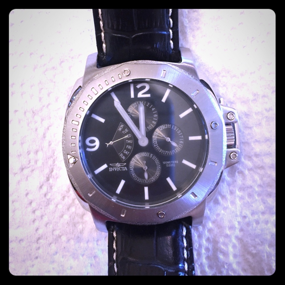 Invicta 5774 SS Black Dial Day Date Chronograph