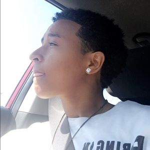 Meet your Posher, Nikita