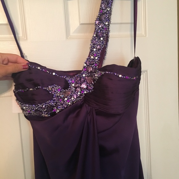 Prom Dress - Picture 2 of 4