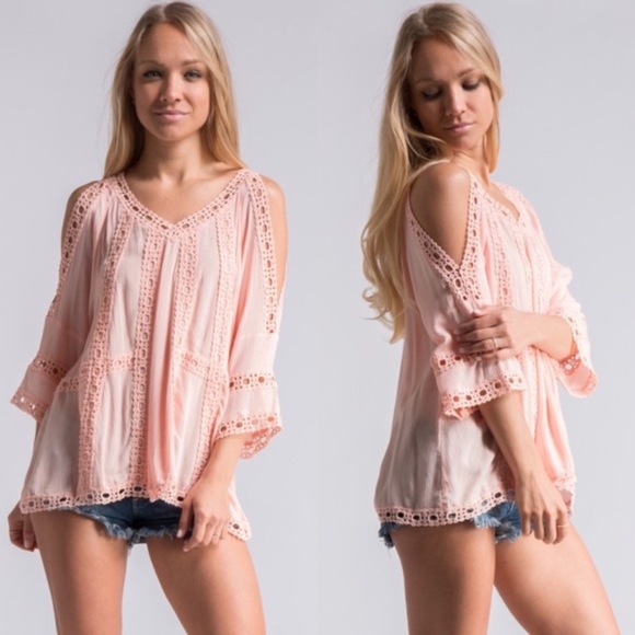 Peachy Lace Top - Picture 2 of 3
