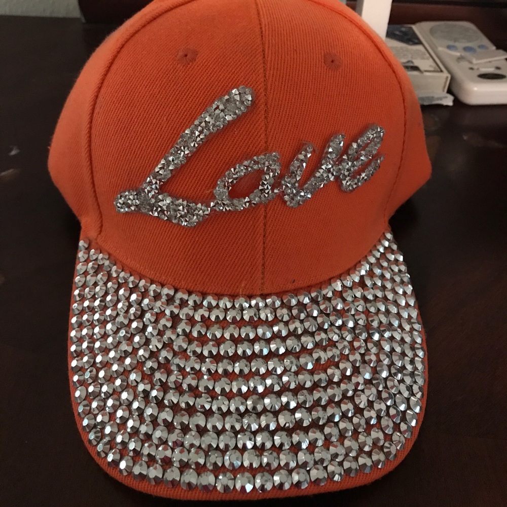 Orange hat!!