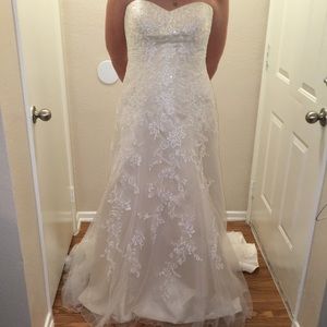 Wedding Dress NEW