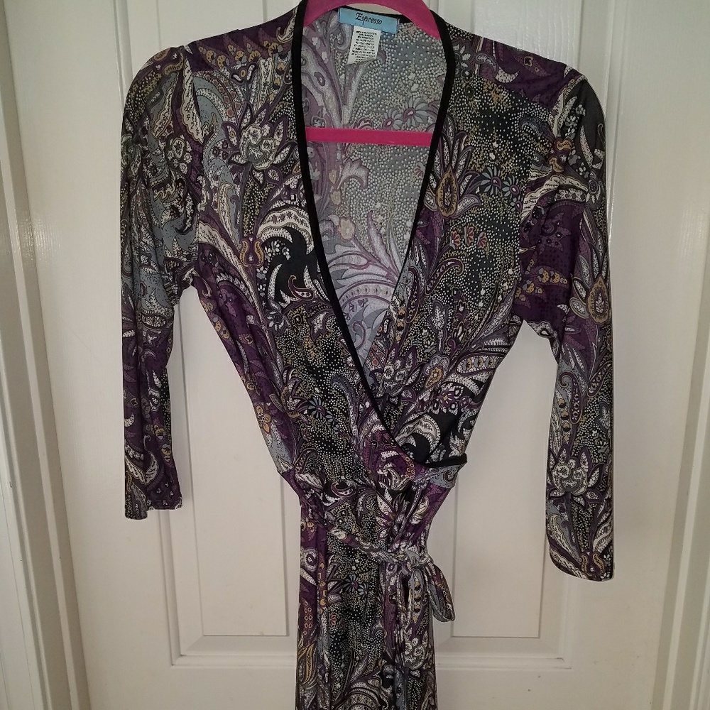 3/4 sleeve paisley print dress. Purple