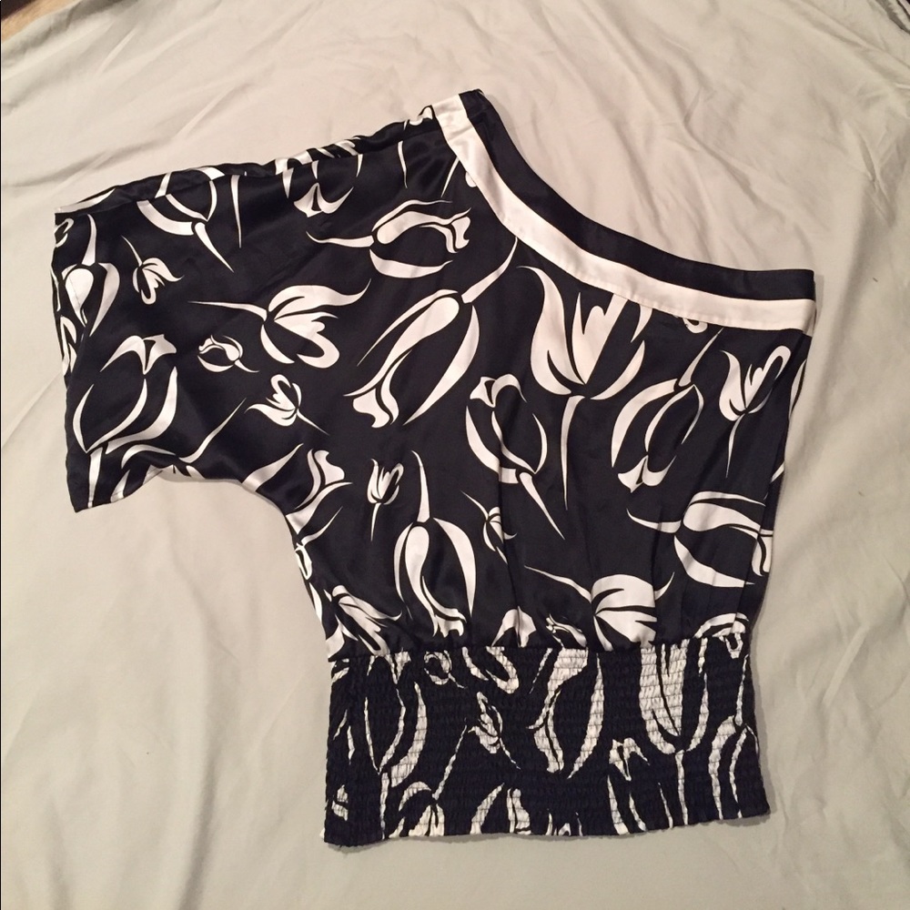 Bebe one shoulder top