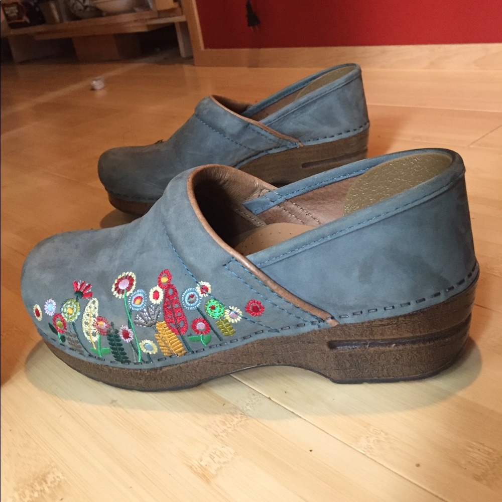 Blue suede flower embroidered Dansko worn once!