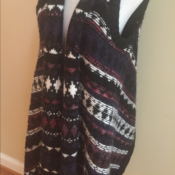 LOFT Vest - Picture 2 of 6