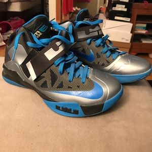 Nike Lebron James Zoom Soldier VI silver/black