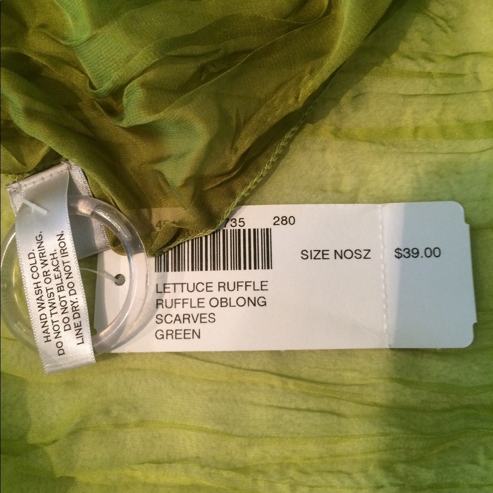 Chico's NWT scarf