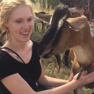 Meet your Posher, Julia