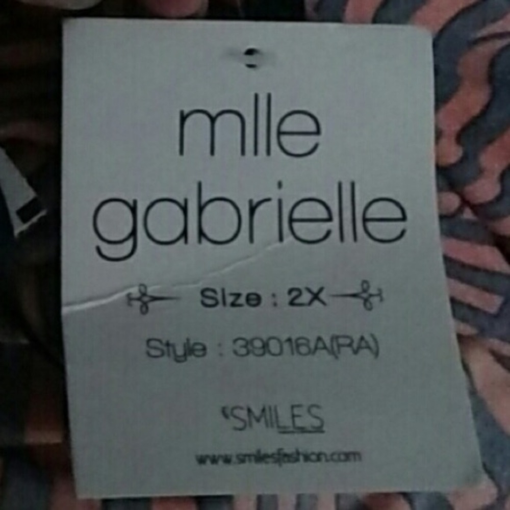 NWT MLLE GABRIELLE 2X ROMPER FULL BODY EXCEPT ARMS - Picture 4 of 4