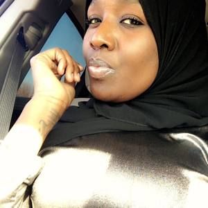 Meet your Posher, Lea