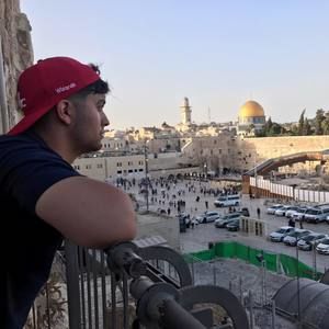 Meet your Posher, Adam