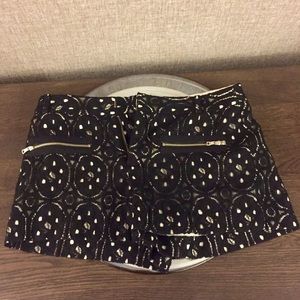 Size 4 Rachel Roy crochet shorts