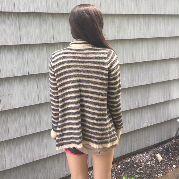 Wet Seal Striped Cardigan - Picture 3 of 4