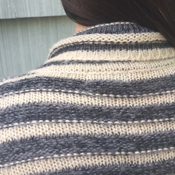 Wet Seal Striped Cardigan - Picture 4 of 4