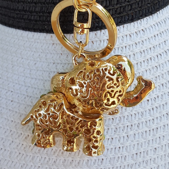 Elephant Rhinestone Keychain - Picture 2 of 3