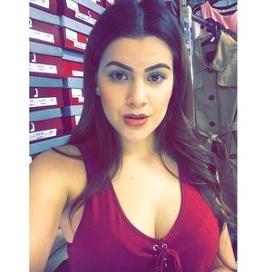 Meet your Posher, Veronica