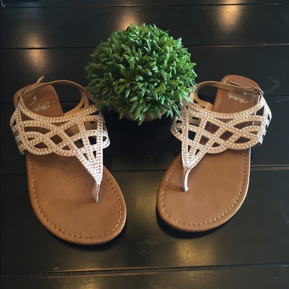 ❤️💚brand new sandals💚❤️ never worn - Picture 2 of 5