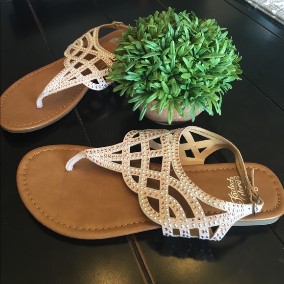 ❤️💚brand new sandals💚❤️ never worn - Picture 3 of 5