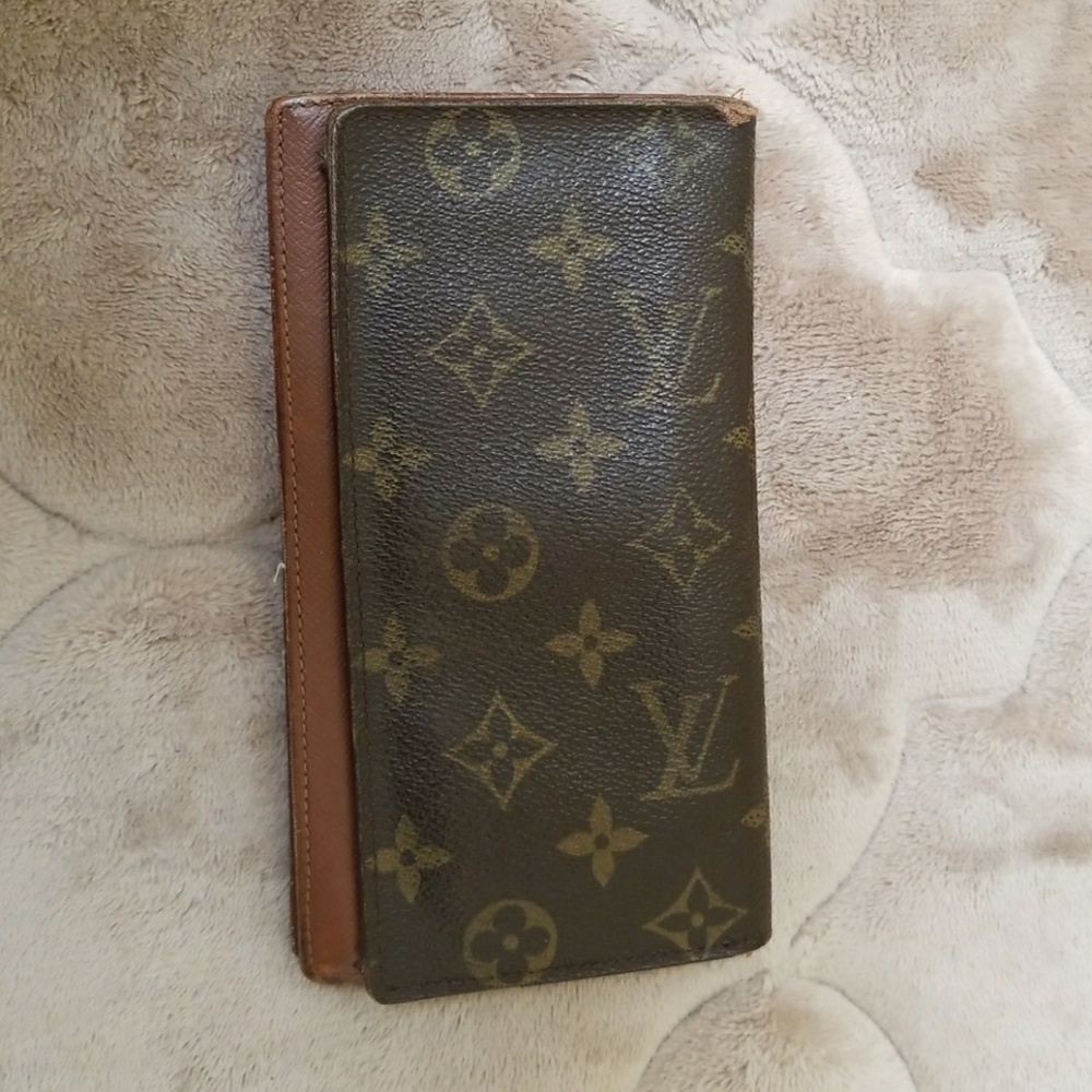 Louis Vuitton wallet