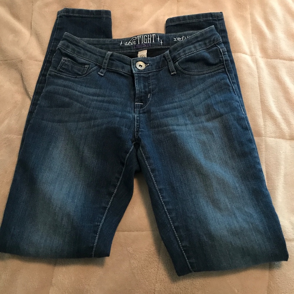 Refuge Dark Blue Jeans