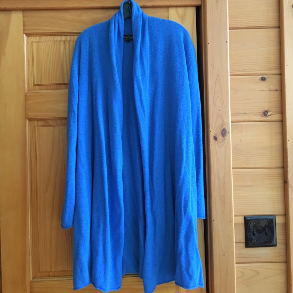 Cashmere blue sweater